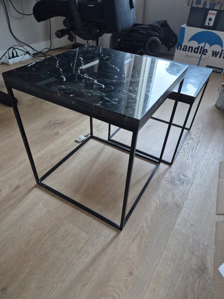 Massief marmeren bijzettafeltjes, Overige materialen, Minder dan 55 cm, Gebruikt, Vierkant