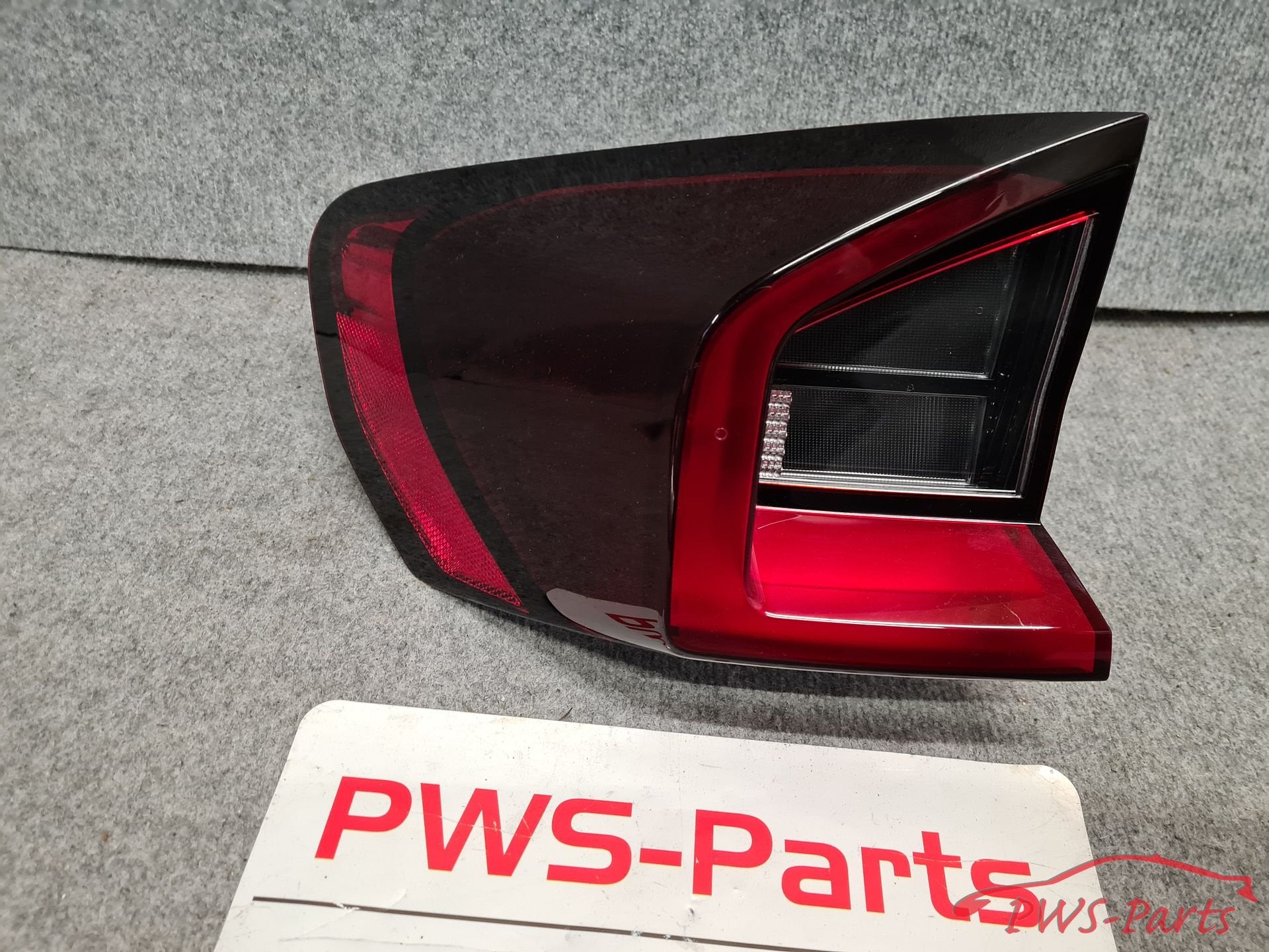 BMW X1 U11 HIGH LED ACHTERLICHT LINKS ORIGINEEL, Auto-onderdelen, Verlichting, Gebruikt, Ophalen of Verzenden