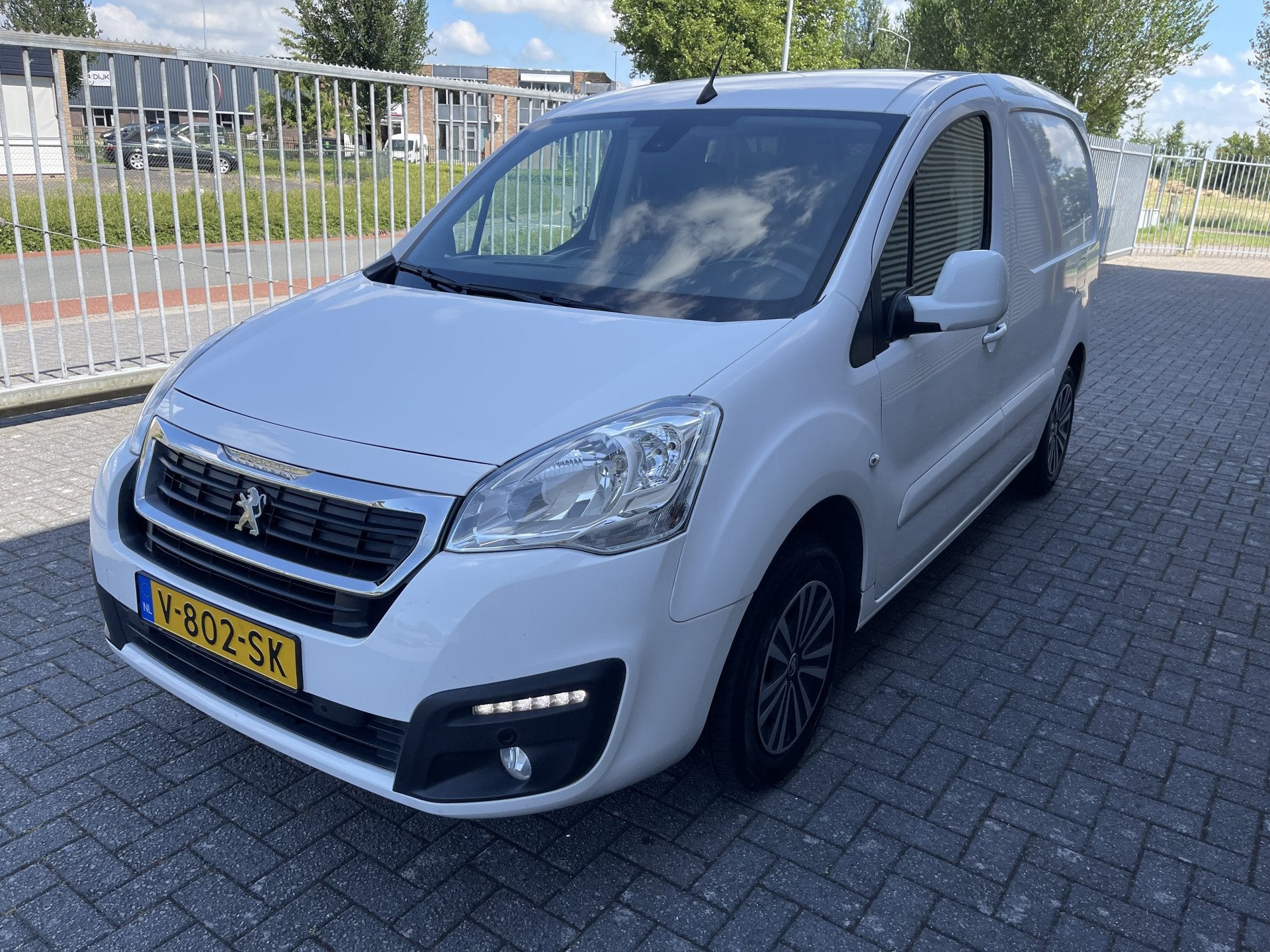 Peugeot Partner 120 1.6 BlueHDi 100 L1 Première S&S, Auto diversen, Overige carrosserieën, Diesel, 1560 cc, Robbertsmatenstraat 24
8081HL  ELBURG, NL