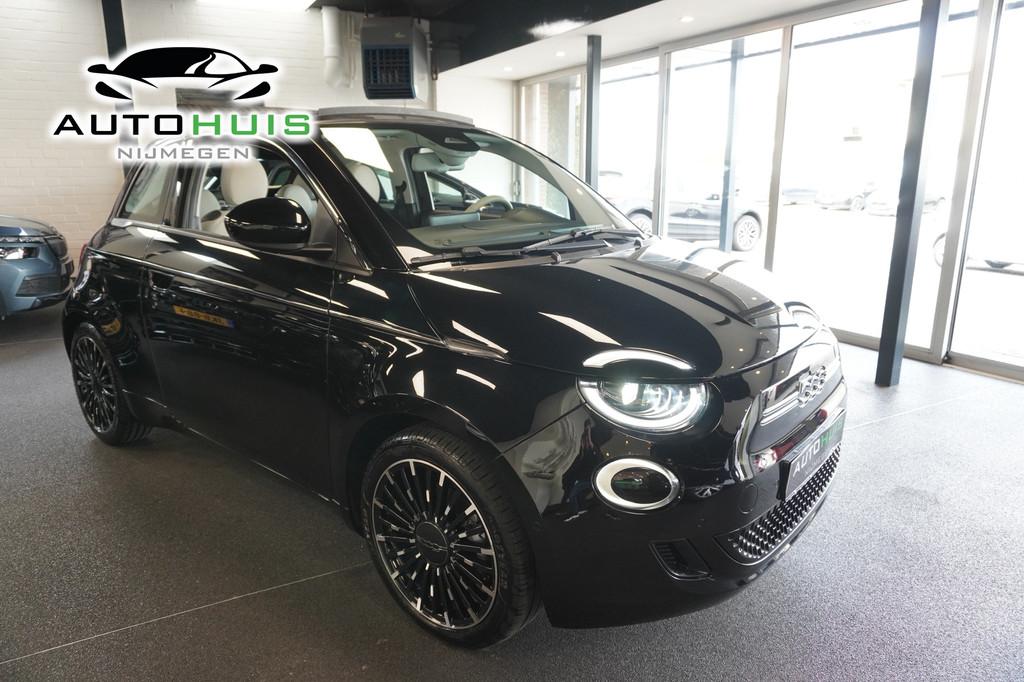 Fiat 500 C La Prima 42 kWh Cabriolet 360 Camera Lederen bekl, Auto's, Fiat, Gebruikt, Cabriolet, 4 stoelen, Leder