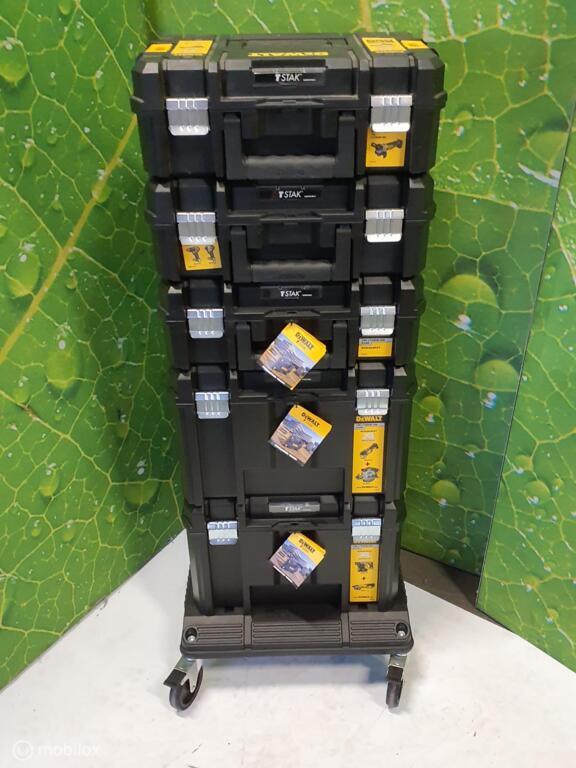 DeWALT modulair gereedschapsopslagsysteem  verrijdbaar, Huis en Inrichting, Woonaccessoires | Kisten