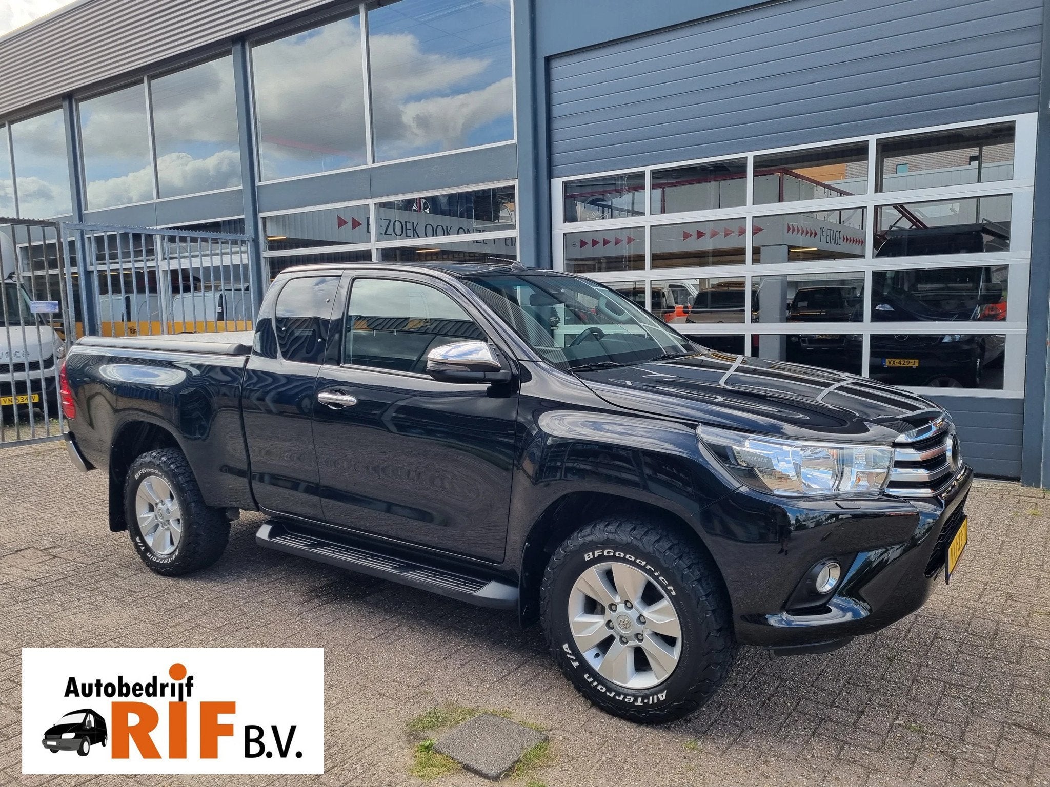 Toyota Hilux Extra Cab 4x4 2.4 D4D 150pk Euro 6 (bj 2021), Auto's, Gebruikt, Euro 6, 4 cilinders, 150 pk