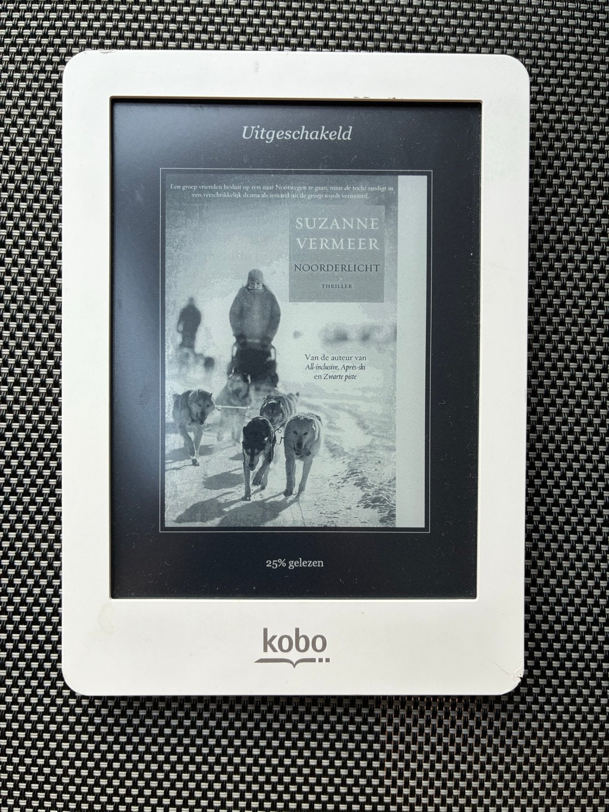 Kobo e-reader met roze cover, Computers en Software, E-readers, Gebruikt, Touchscreen, Kobo, Ophalen of Verzenden
