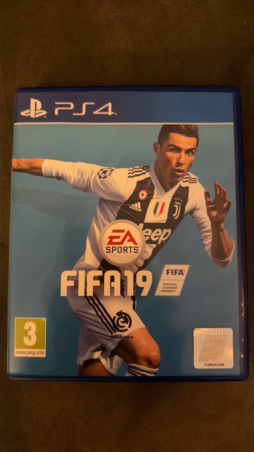 FIFA 19 voor de Playstation4, Verzenden, Zo goed als nieuw, Sport, 3 spelers of meer