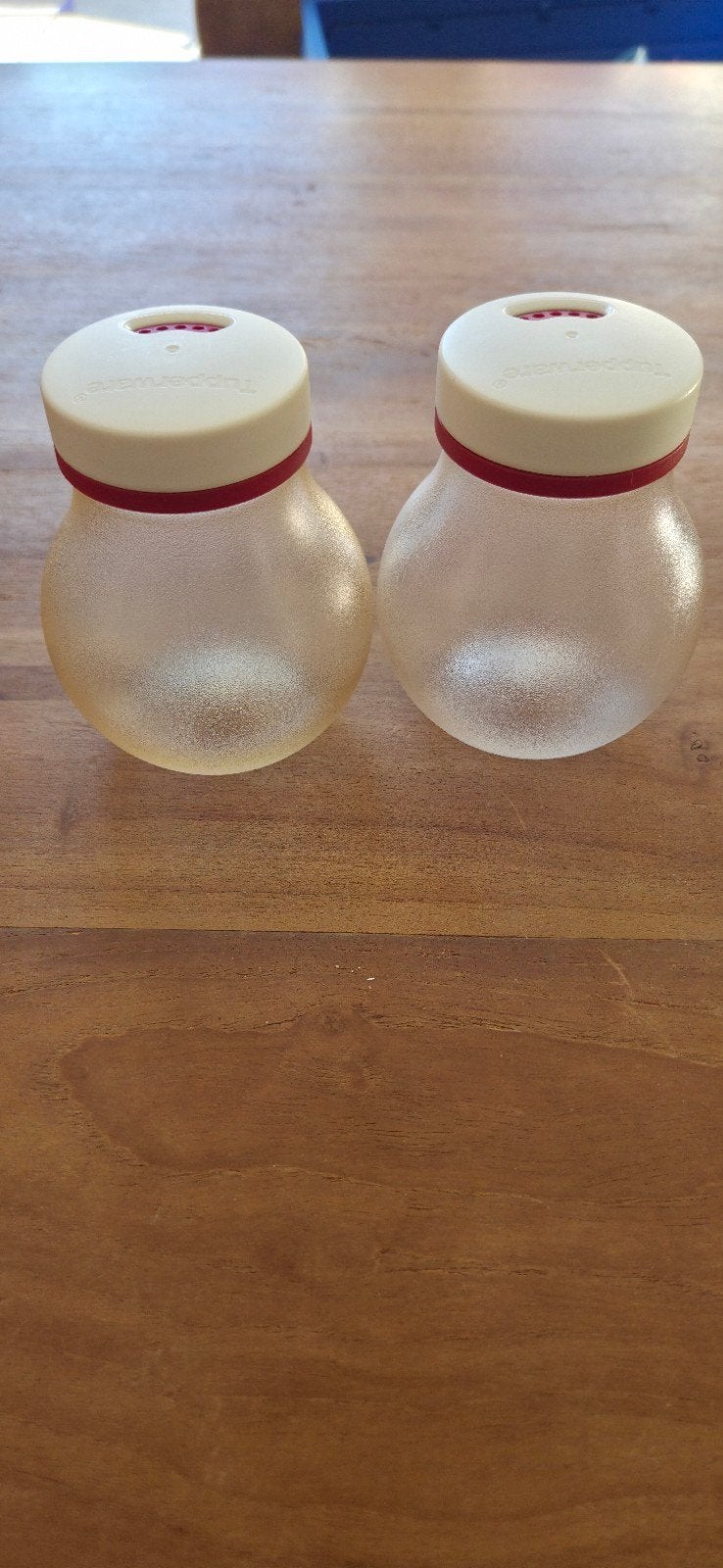 Tupperware peper en zout stel- Set van 2 (210 ml), Gebruikt, Met deksel, Overige typen, Ophalen of Verzenden