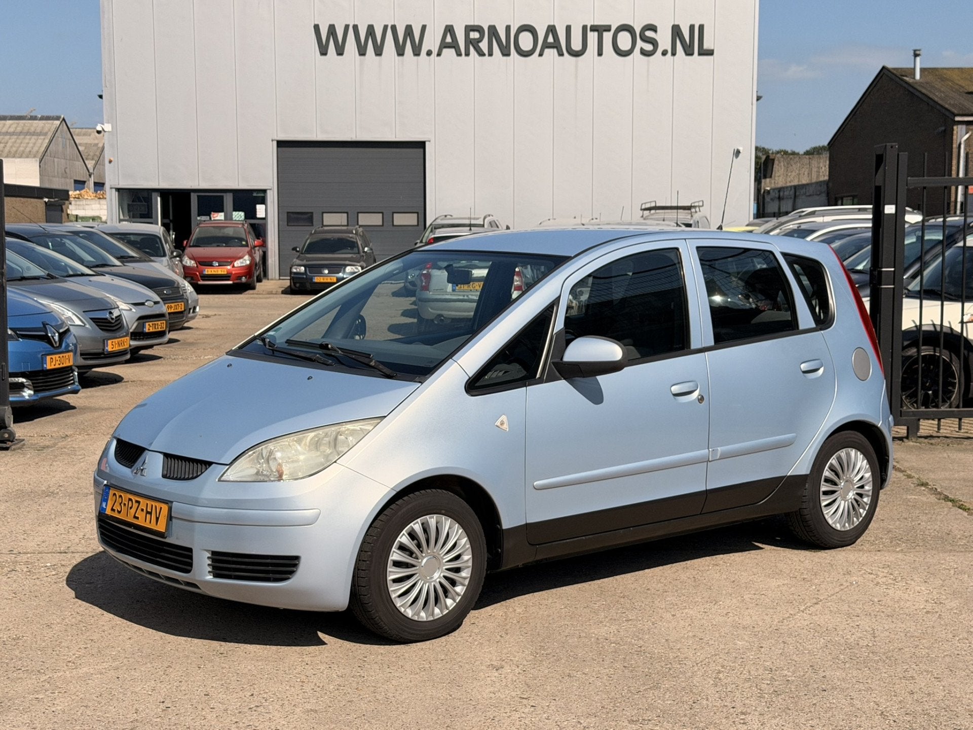 Mitsubishi Colt 1.3 Inform 5-DEURS, APK TOT 14-07-27, AIRCO,, Auto's, Gebruikt, 31 €/maand, 4 cilinders, Blauw