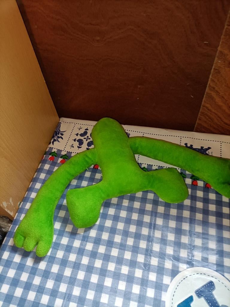 Rainbow friends licht groene knuffel 18 cm groot, Ophalen of Verzenden, Zo goed als nieuw, Overige typen