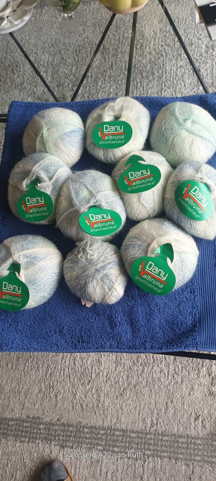 10 bollen Italiaanse mohair breiwol Dany Vabruna Bellissima, Ophalen of Verzenden, Nieuw, Breien of Haken, Wol of Garen