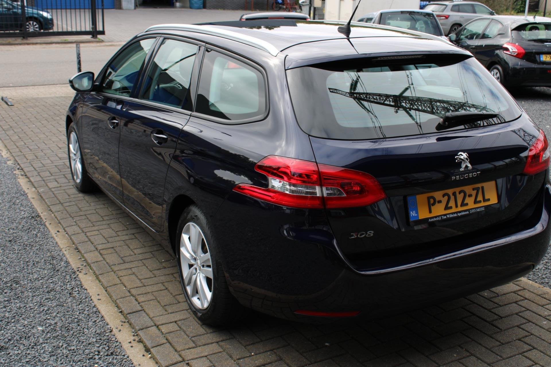 Peugeot 308 1.2 PureTech Allure 130 PK AUTOMAAT NAVI apk tot, Stof, Gebruikt, Euro 6, 1199 cc