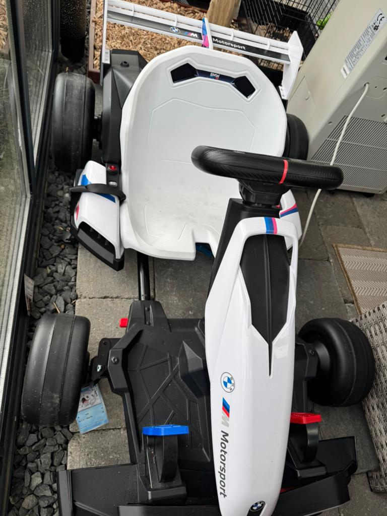 BMW E GO KART ELECTRISCHE KINDERKART 24V, Ophalen, Zo goed als nieuw