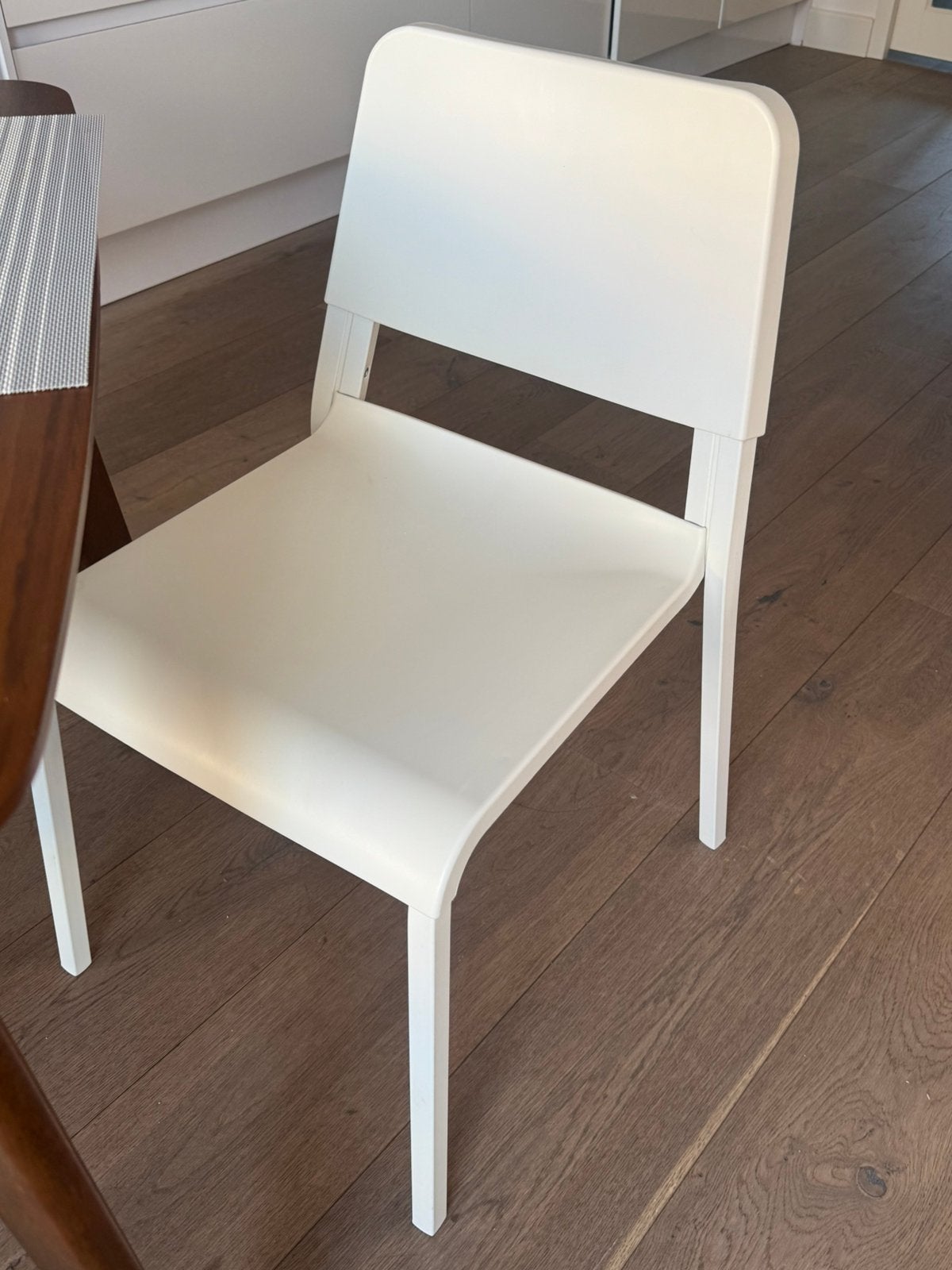 TEODORES Chair, Ophalen of Verzenden, Zo goed als nieuw, Wit, Eén