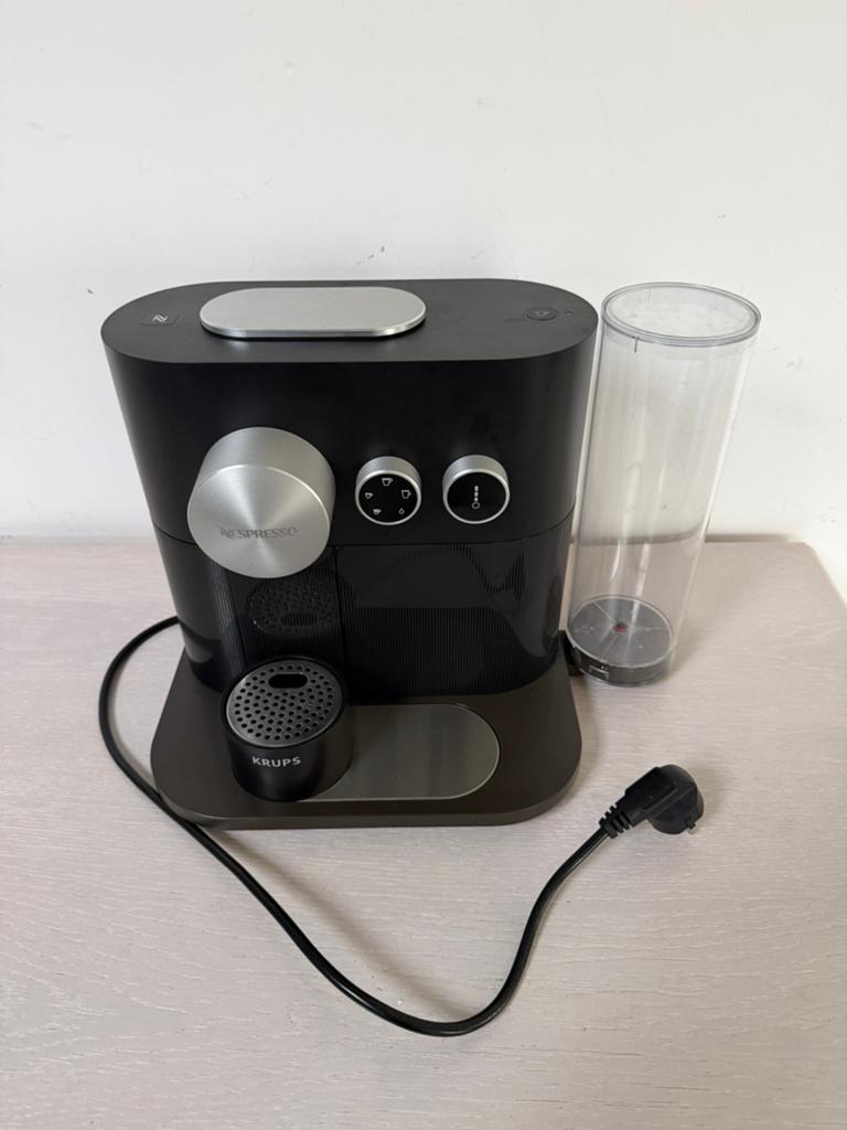 Nespresso Krups XN600, Gebruikt, Ophalen of Verzenden, Combi, 2 tot 4 kopjes