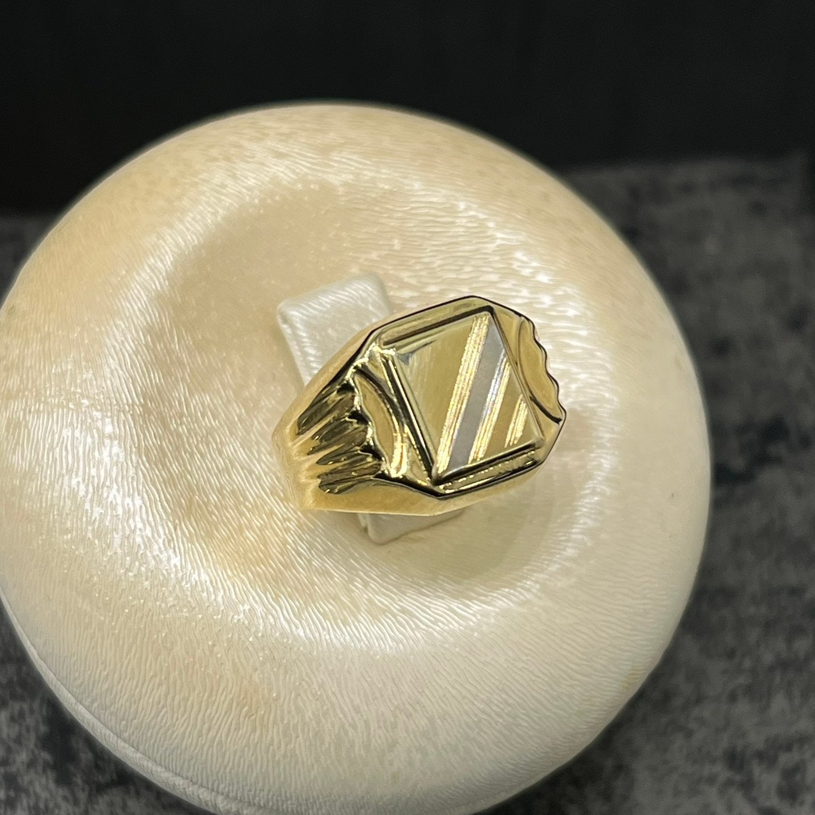 14 karaat gouden zegelring ring heren, Ophalen of Verzenden, Zo goed als nieuw, Goud, Dame