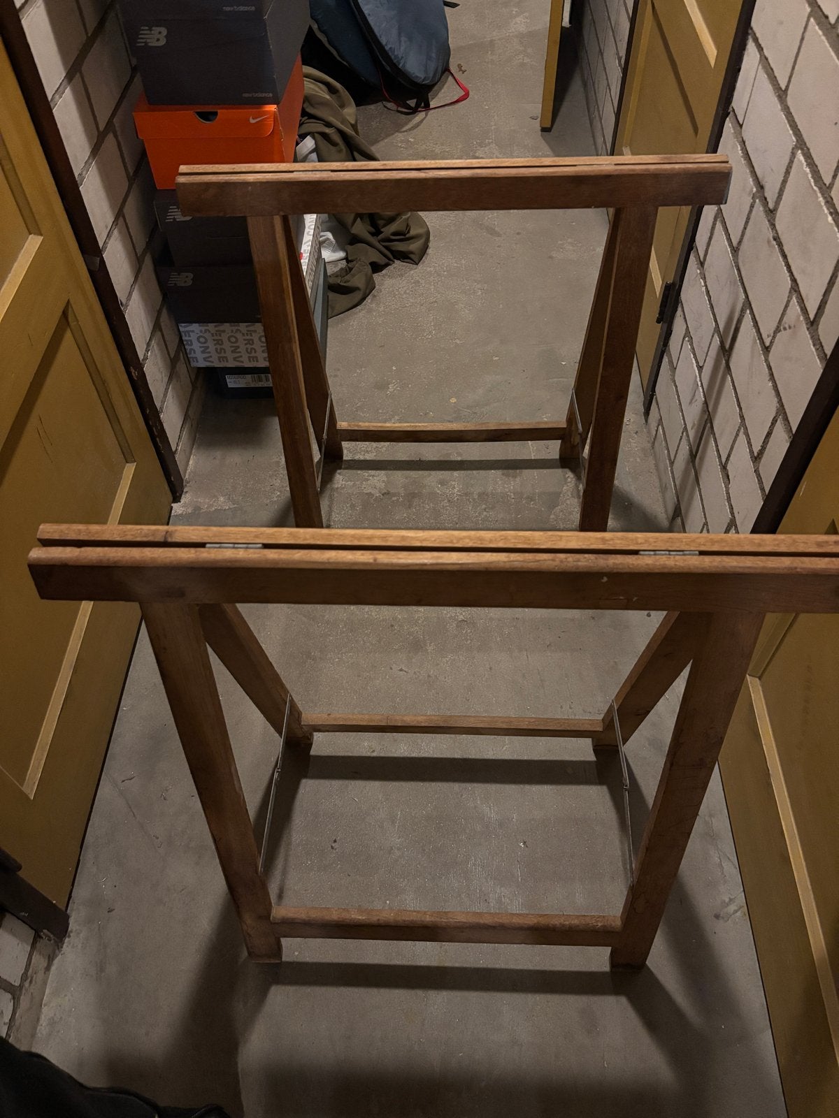 Set van 2 houten schragen - Gebruikt, Huis en Inrichting, Ophalen, Gebruikt, Overige houtsoorten, Tafelpoot