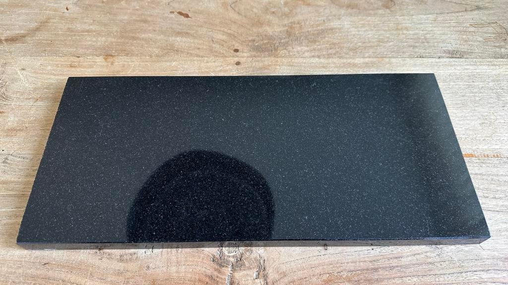 Hornbach halve vensterbank fine basalt zwart, Doe-het-zelf en Verbouw, Plinten en Afwerking, Ophalen of Verzenden, Zo goed als nieuw