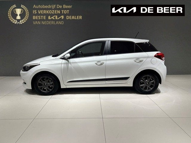 HYUNDAI I20 1.0 T-GDI Blue 100PK Black Edition LMV NAVI CAME, Auto's, 12 maanden, Origineel Nederlands, Bedrijf, 99 pk