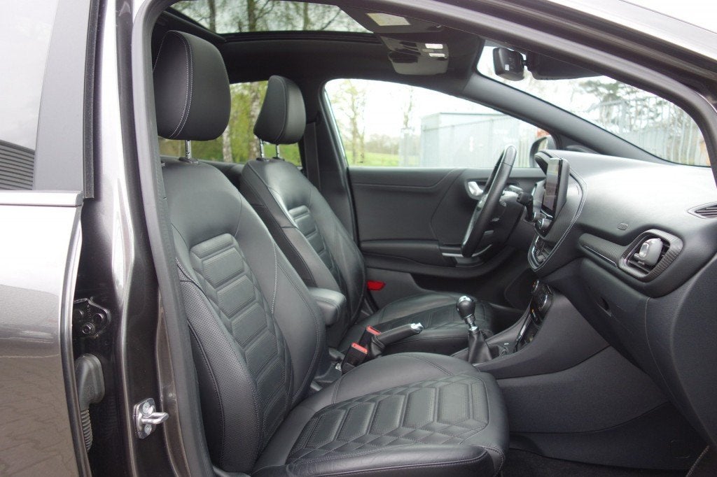 Ford PUMA 1.0 EB HYB ST-L.XVIG, Leer, 19 Inch, Pano, Voorwielaandrijving, Leder, Bedrijf, 3 cilinders