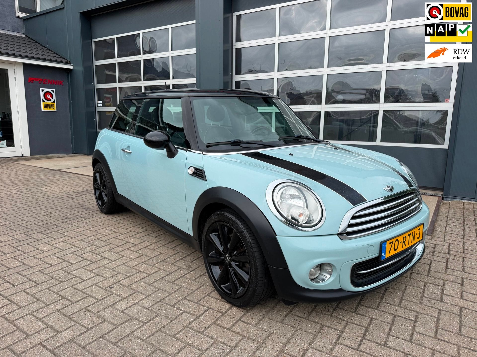 Mini 3-Deurs 1.6 Cooper 10 Years II / Navi / Cruise / Leder, Auto's, Voorwielaandrijving, Zwart, 4 cilinders, Automatische klimaatregeling