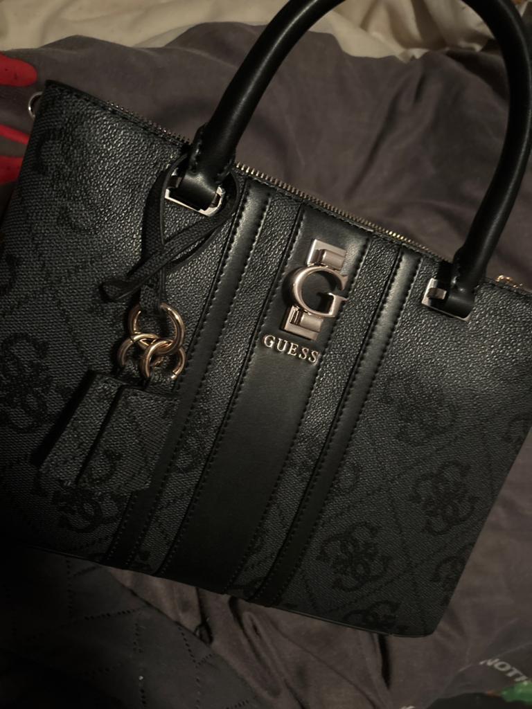 Guess handtas, Sieraden, Tassen en Uiterlijk, Tassen | Damestassen, Ophalen, Zo goed als nieuw, Zwart, Handtas