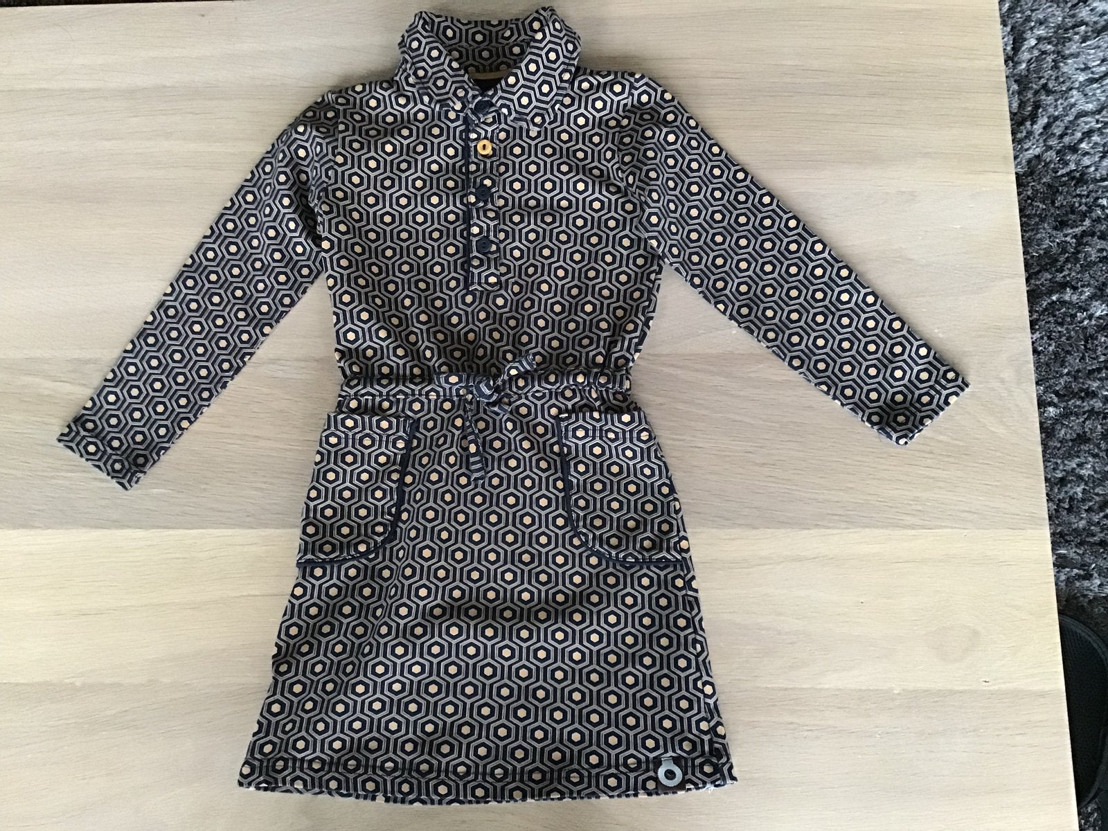 4 funky flavours jurk met geometrisch patroon 110/116, Ophalen of Verzenden, Zo goed als nieuw, Meisje, Jurk of Rok