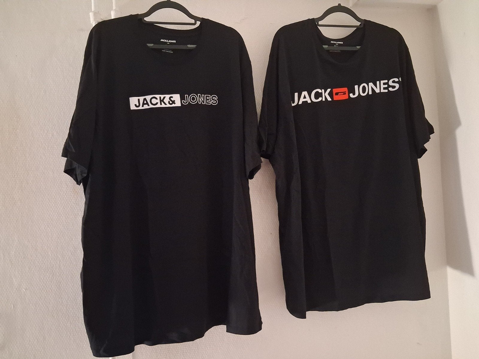 2 ZWARTE HEREN SHIRTS JACK EN JONES 6XL (NIEUW!!)(BEIDE €10), Kleding | Dames, Grote Maten, Ophalen, Zo goed als nieuw, Zwart