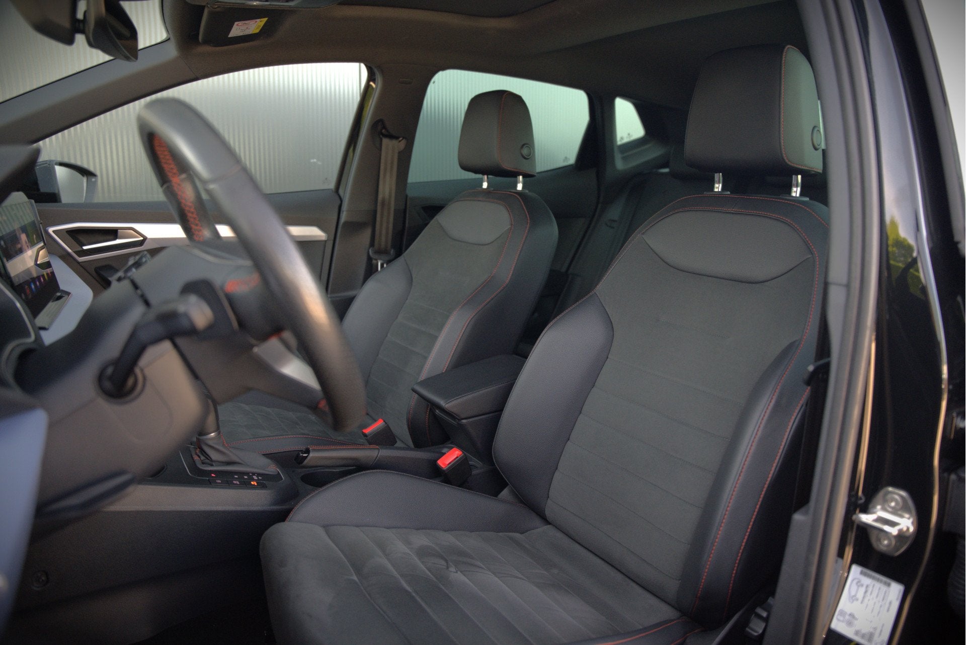 SEAT Ibiza 1.5 TSI FR Business Intense Plus | Panoramadak |, Auto's, 4 cilinders, 150 pk, 610 kg, 1138 kg