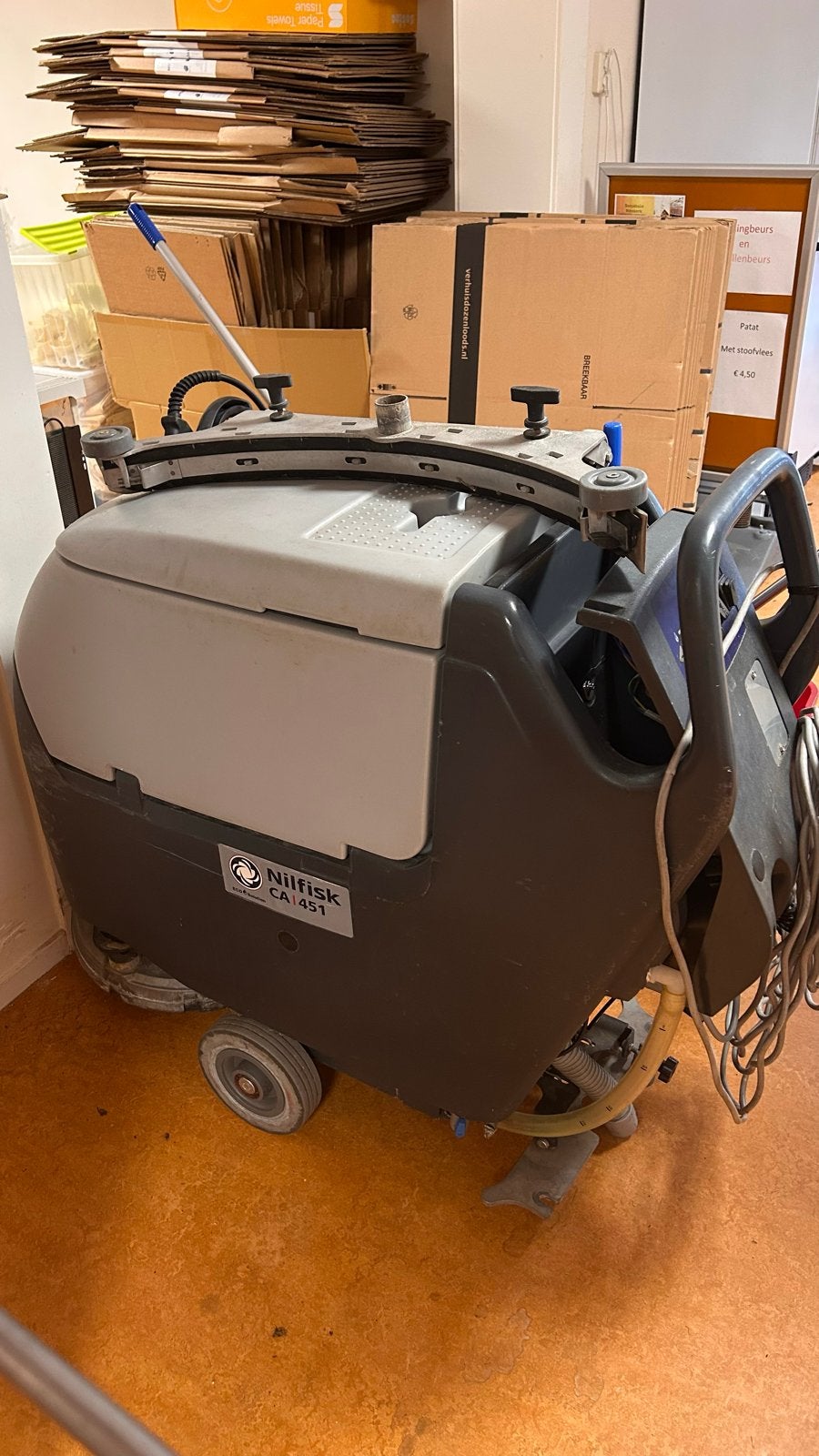Nilfisk CA 451 Schrob-/Zuigmachine - Professionele Reiniging, Ophalen, Gebruikt, Schrobmachine