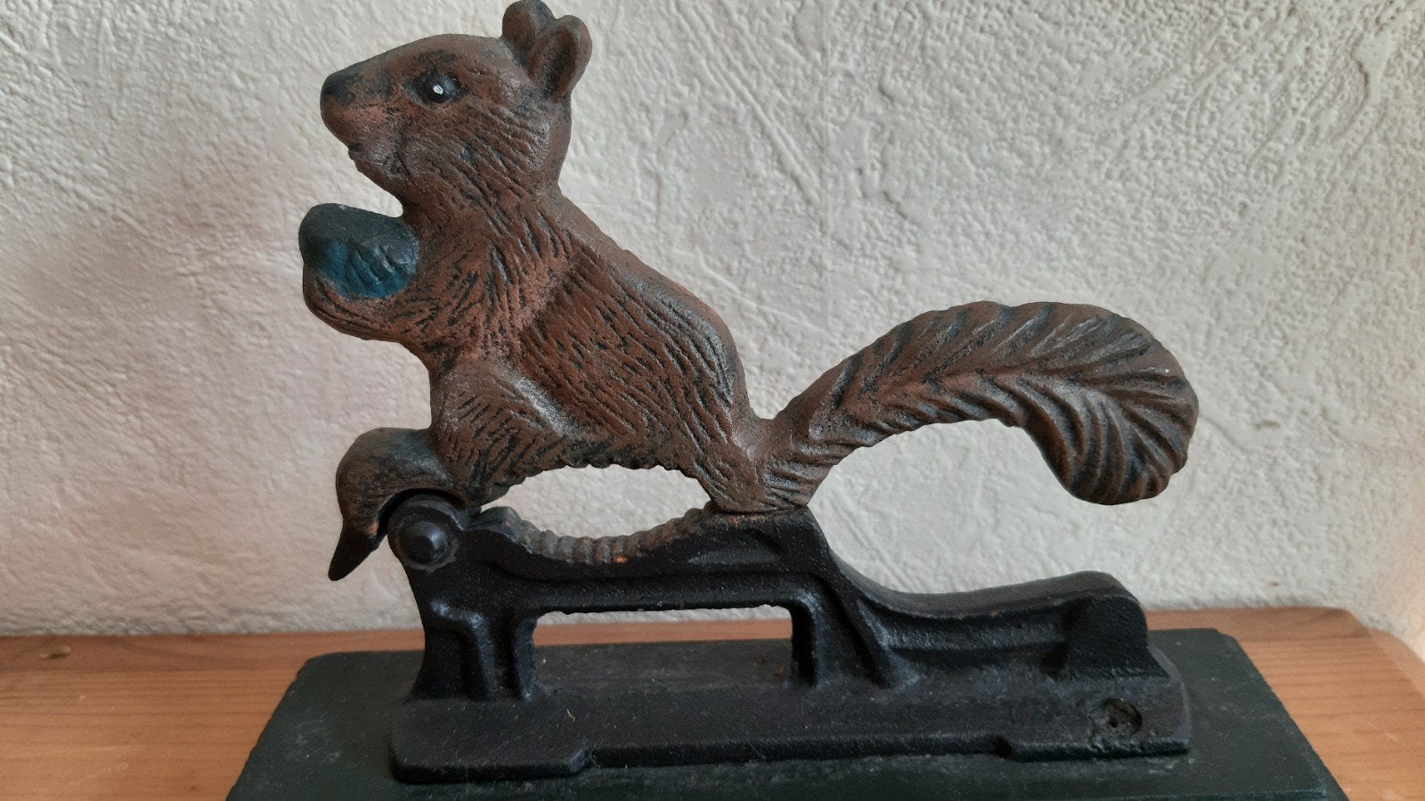 Vintage smeedijzeren notenkraker, Ophalen, Gebruikt, Beeldje of Figuurtje