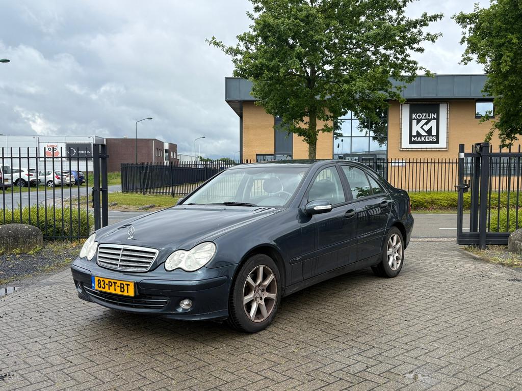 Mercedes-Benz C-klasse 180 K | Classic | Airco | Cruise |, Auto's, Mercedes-Benz, Gebruikt, Zwart, 1796 cc, Zwart