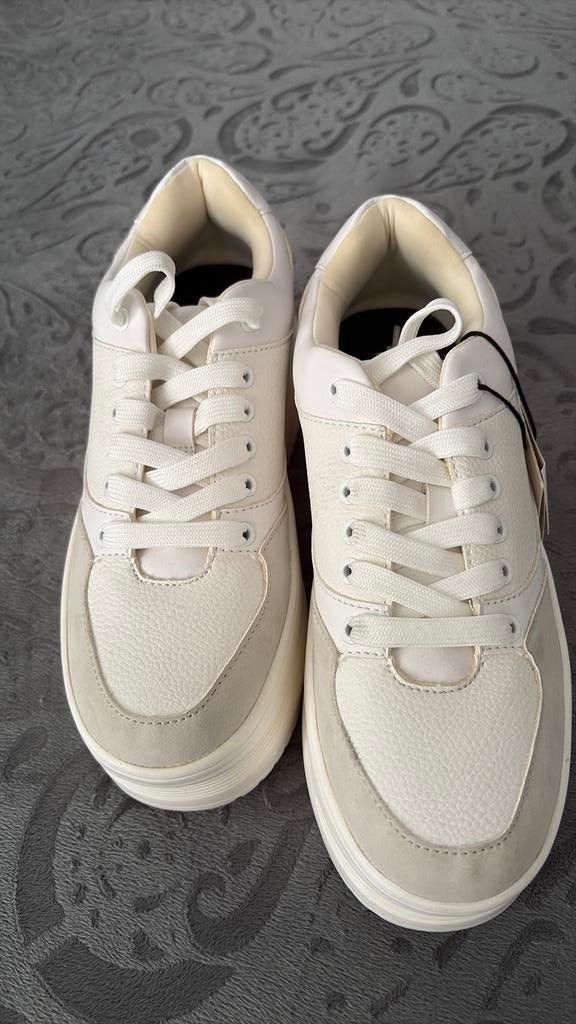 Schoenen maat 38, Ophalen of Verzenden, Zo goed als nieuw, Sneakers of Gympen