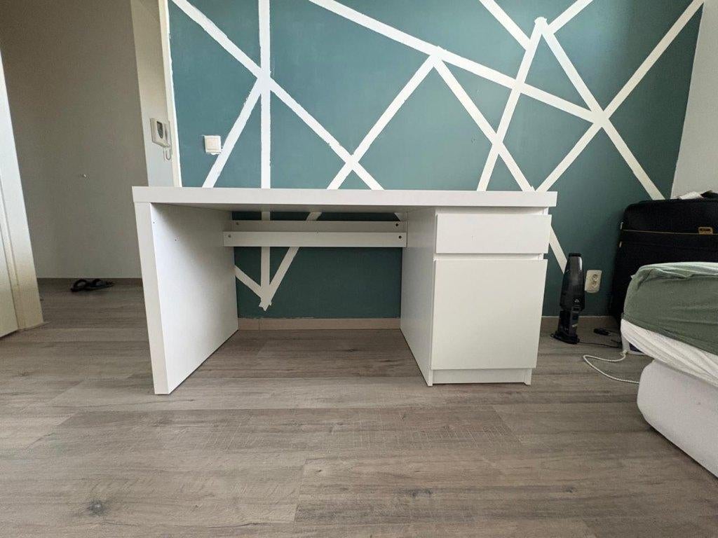 Ikea MALM computer tafel, Ophalen, Zo goed als nieuw, 100 tot 150 cm, Minder dan 100 cm
