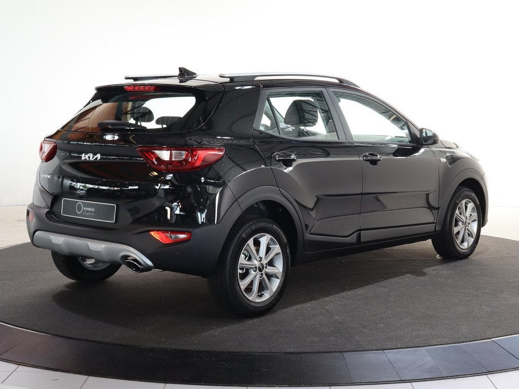 Kia Stonic 1.0 T-GDi MHEV DynamicLine | vanaf € 429,- per, Auto's, Kia, Voorwielaandrijving, 710 kg, Zwart, Origineel Nederlands