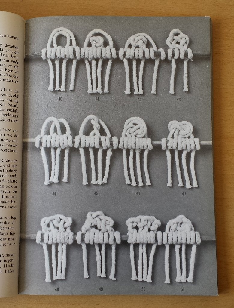 Macramé - 350 Knopen - Hetty Mooi - 1975, Boeken, Ophalen of Verzenden, Gelezen, Overige onderwerpen