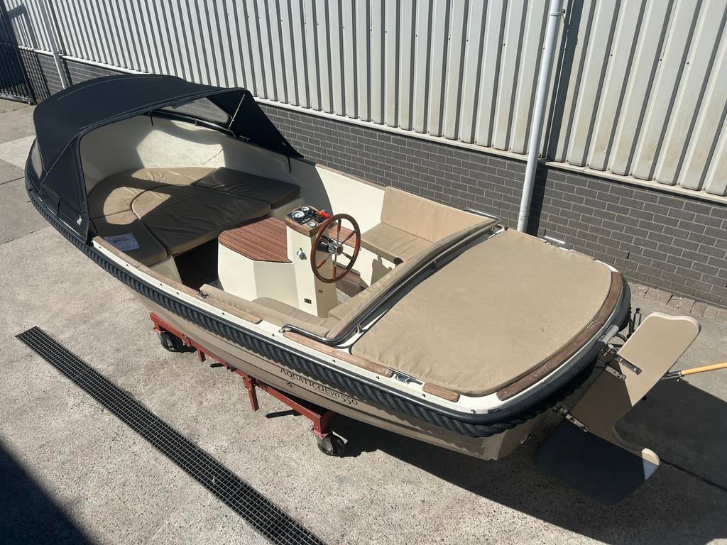 Tekoop: aquatico evo 550 met 2 cil sole , weekendkap, Watersport en Boten, Ophalen, 10 tot 30 pk, Gebruikt, Binnenboordmotor