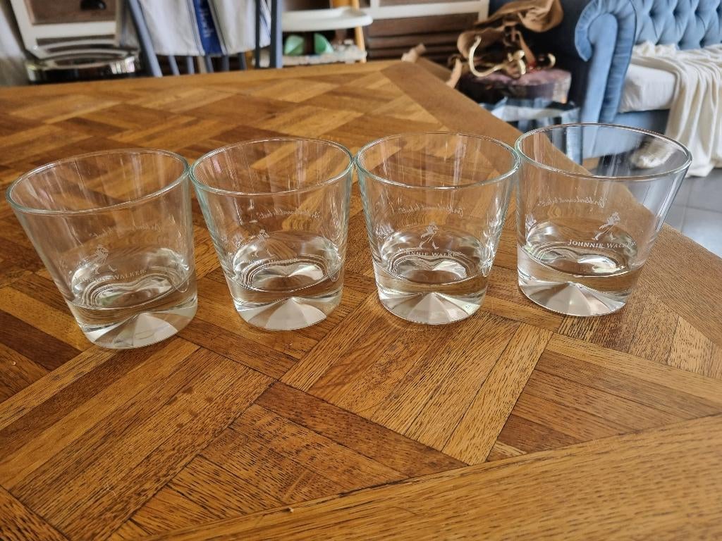 Johnnie Walker glazen zwaar 5 euro per stuk, Ophalen of Verzenden, Nieuw, Overige typen