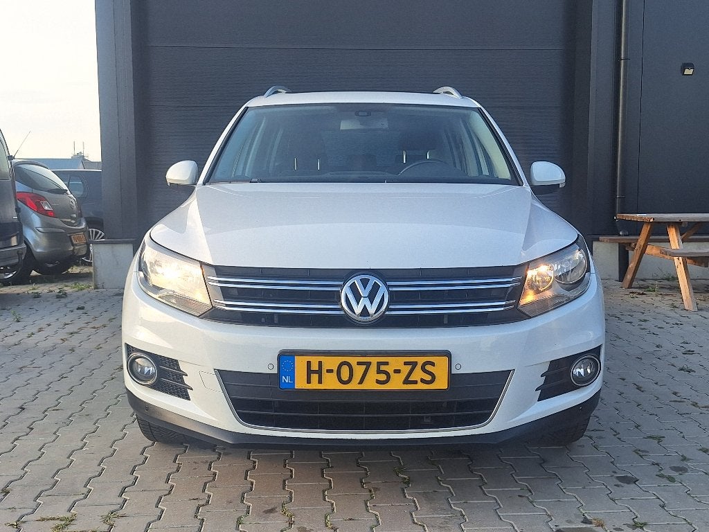 Foto 3 van Volkswagen Tiguan 1.4 Comfort&Design 2014,Panodak, RIJKLAAR!