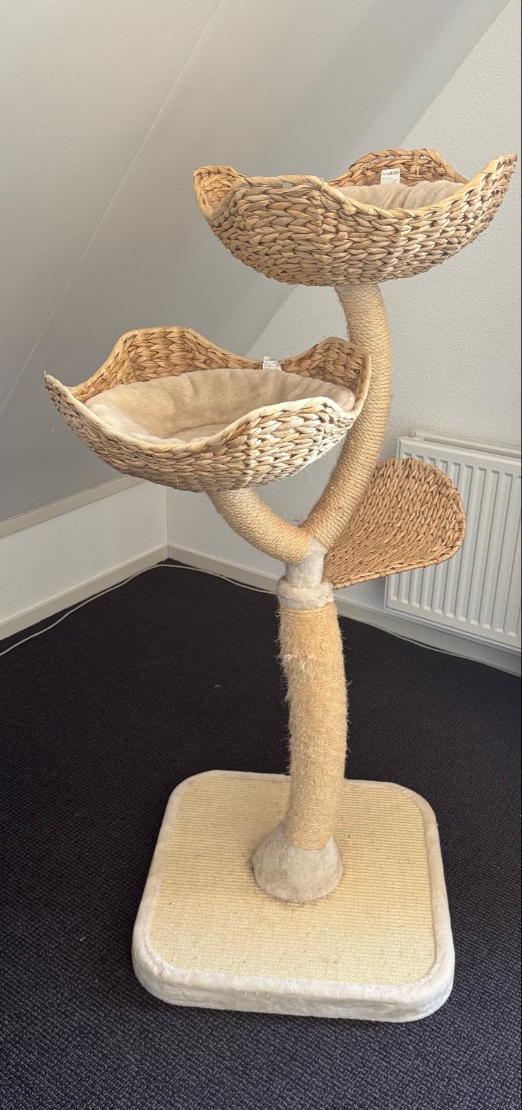 Krabpaal met 2 hangmanden – ideaal voor katten en kittens, Ophalen, Gebruikt