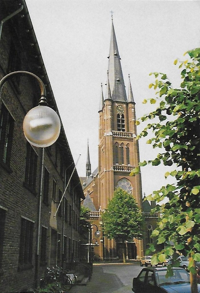 Krt01 Ongelopen ansichtkaart Asten R K Maria Kerk, Ophalen of Verzenden, 1980 tot heden, Ongelopen