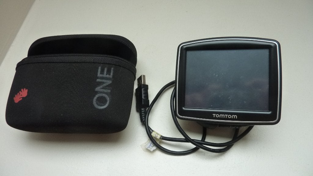 Goedwerkende Tomtom one Benelux, Ophalen of Verzenden, Zo goed als nieuw