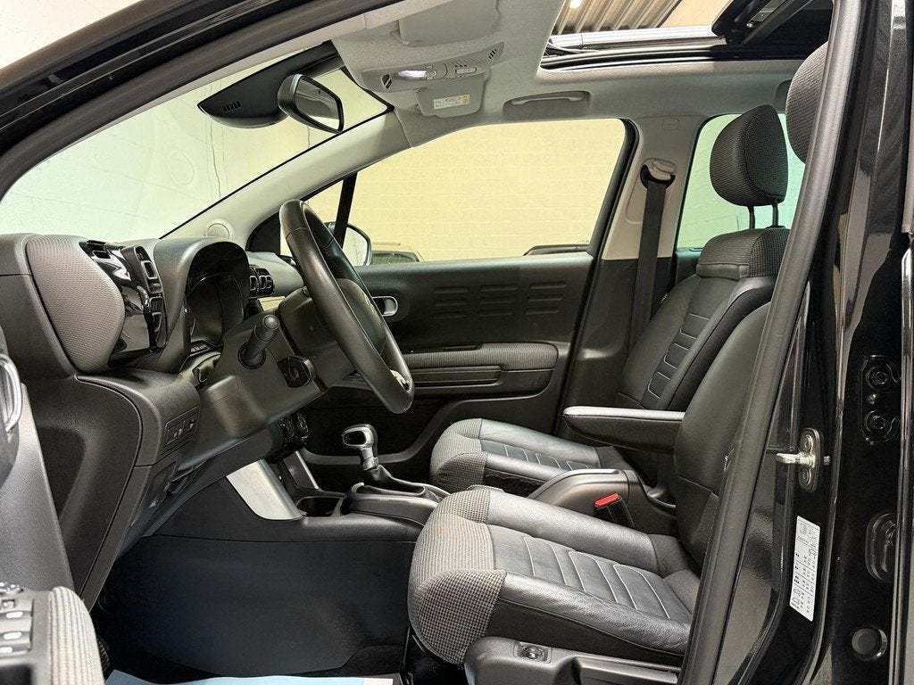 Citroen C3 Aircross 1.2 PureTech S&S Shine - PANORAMADAK - N, Gebruikt, Zwart, 1199 cc, Leder en Stof