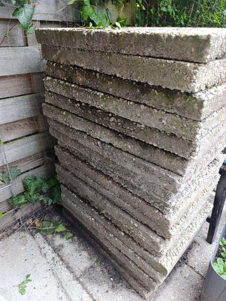 Gratis grindtegels, Tuin en Terras, Tegels en Klinkers, Ophalen of Verzenden, Gebruikt, Beton, Terrastegels