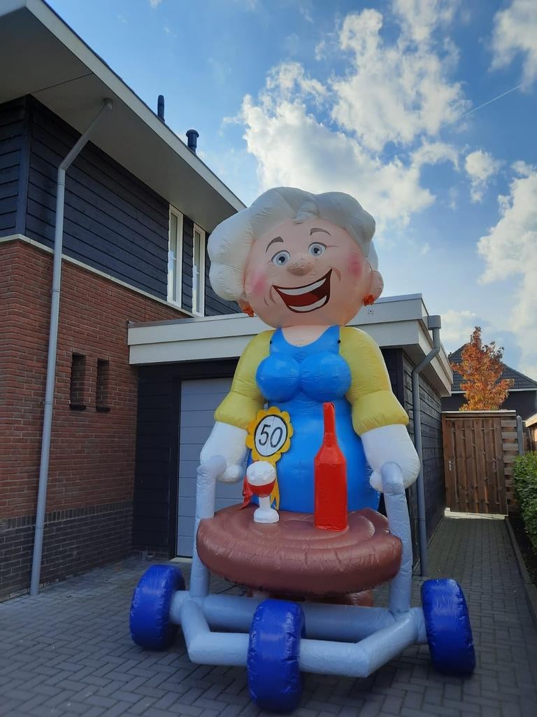 Te Huur! Feestpop vrouw/Sarah. alle leeftijden!, Ophalen, Zo goed als nieuw, Abraham of Sarah