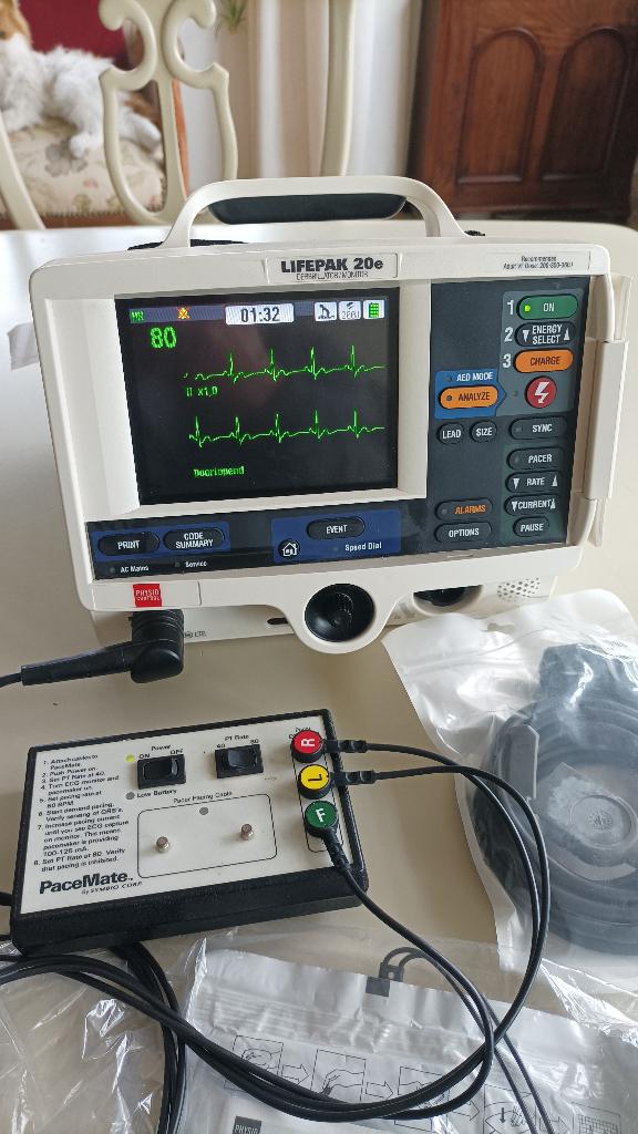 LIFEPAK   20 e, Diversen, Verpleegmiddelen, Zo goed als nieuw, Ophalen of Verzenden