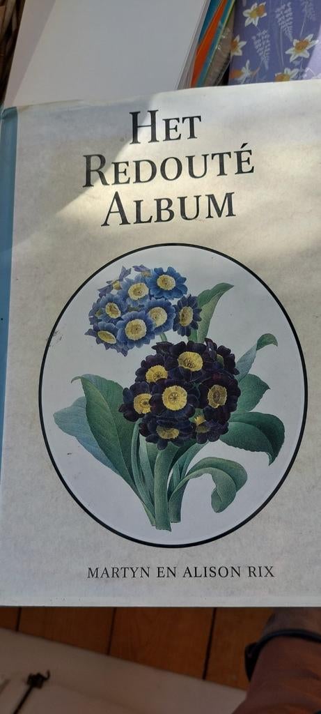Het Redouté Album - Martyn en Alison Rix, Ophalen of Verzenden