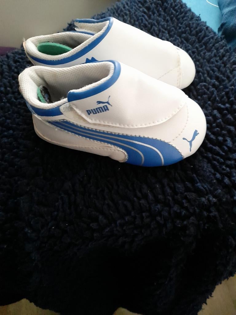 Baby schoentjes PUMA mt 19, Kinderen en Baby's, Babykleding | Schoentjes en Sokjes, Schoentjes, Puma, Ophalen of Verzenden, Zo goed als nieuw