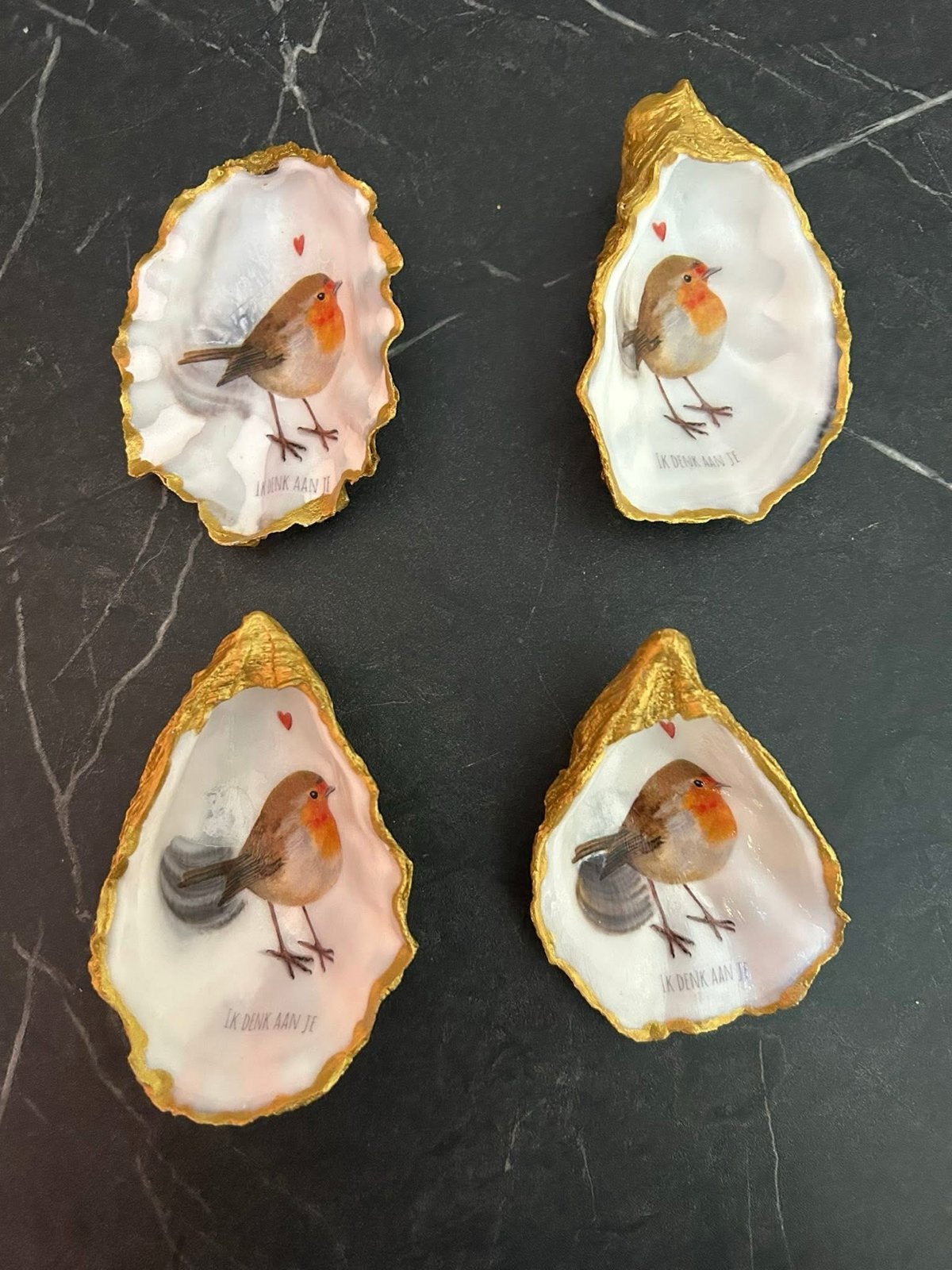 Schelpen met roodborstjes ik denk aan je, Antiek en Kunst, Ophalen of Verzenden