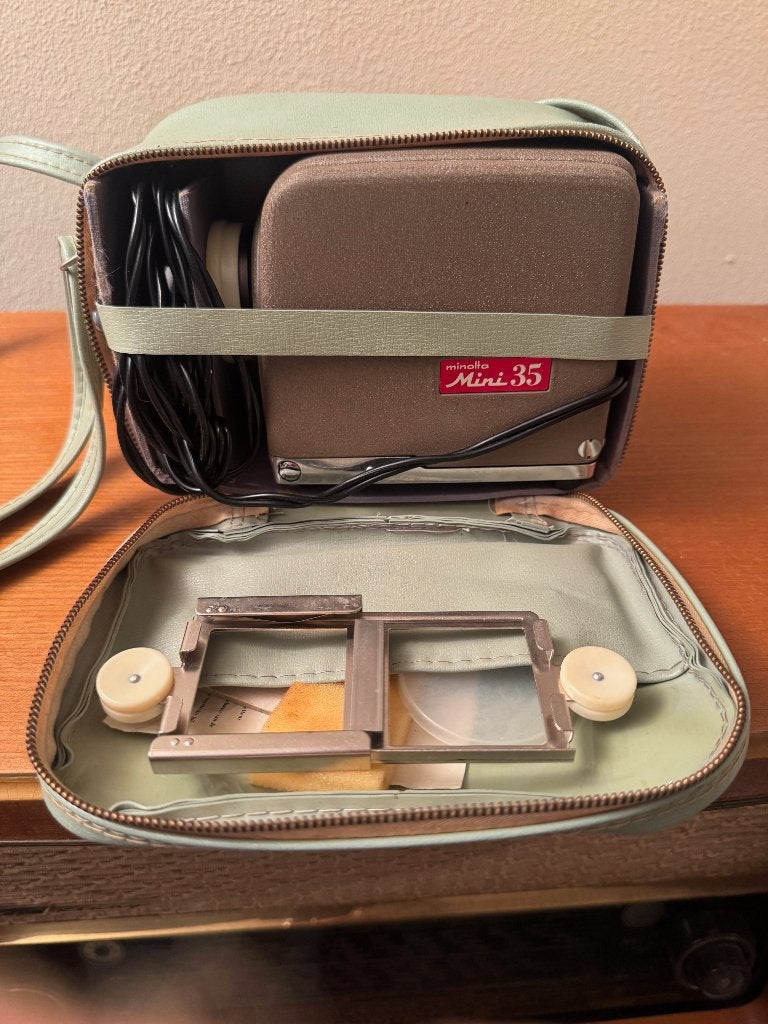 Vintage diaprojector Minolta Mini 35, Ophalen, Zo goed als nieuw