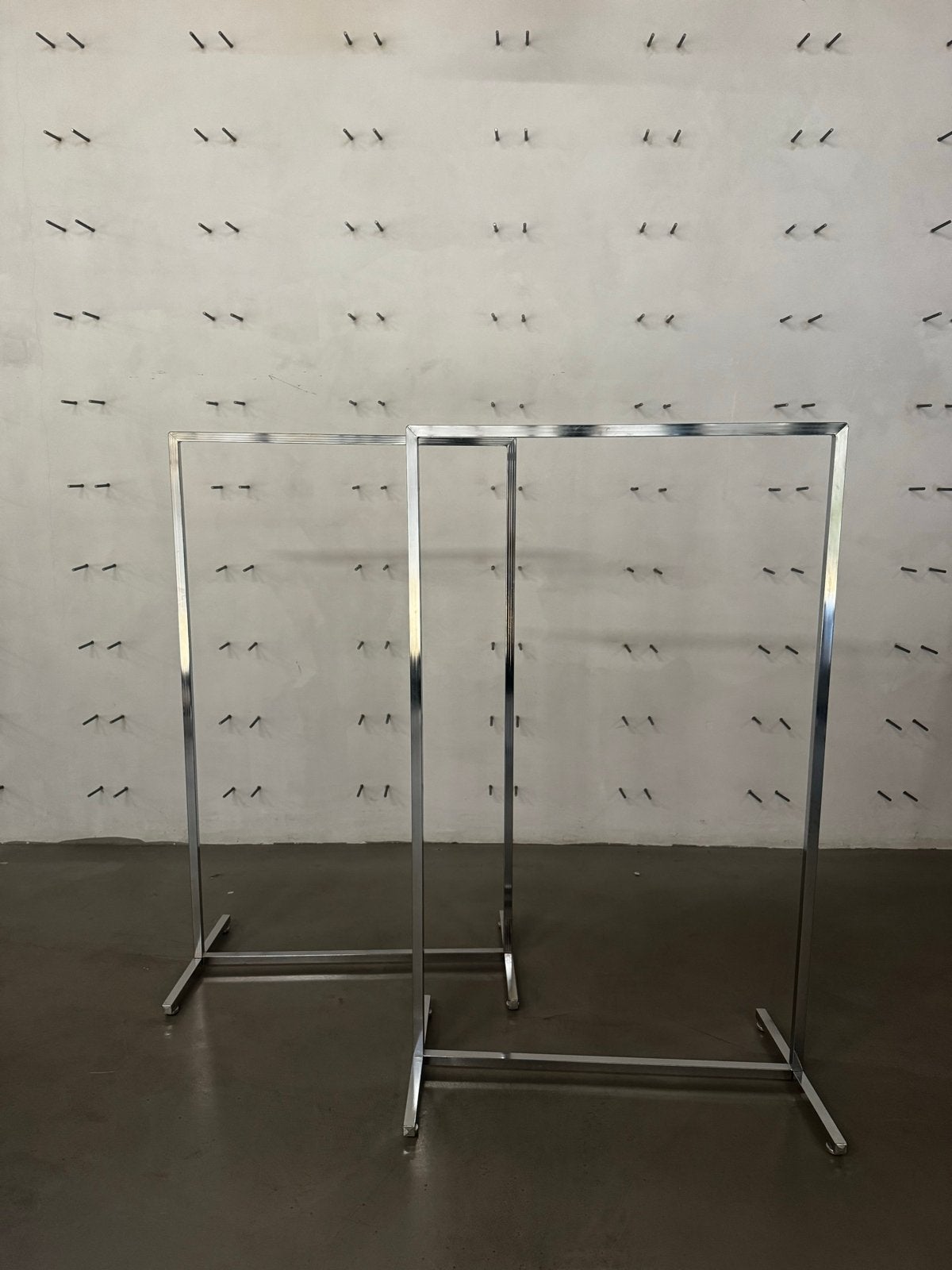Set van 2 chromen kledingrekken - Winkeldisplay, Ophalen, Gebruikt