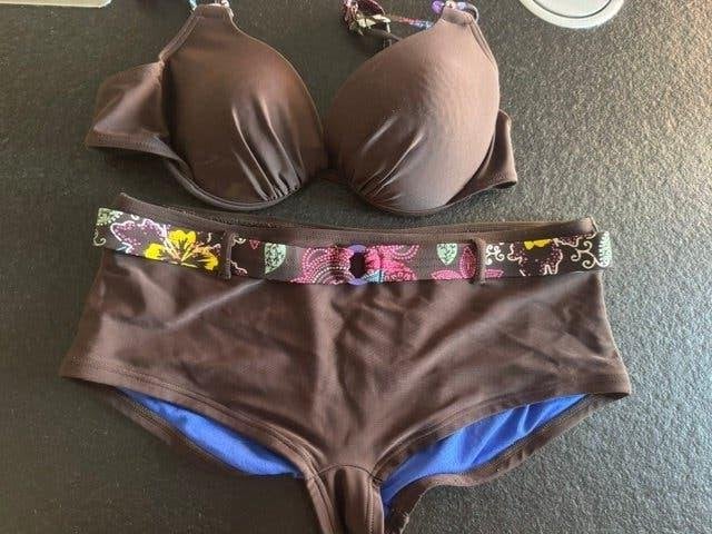 Mooie bruine bikini Livera maat 38-40, Ophalen of Verzenden, Zo goed als nieuw, Bruin, Bikini