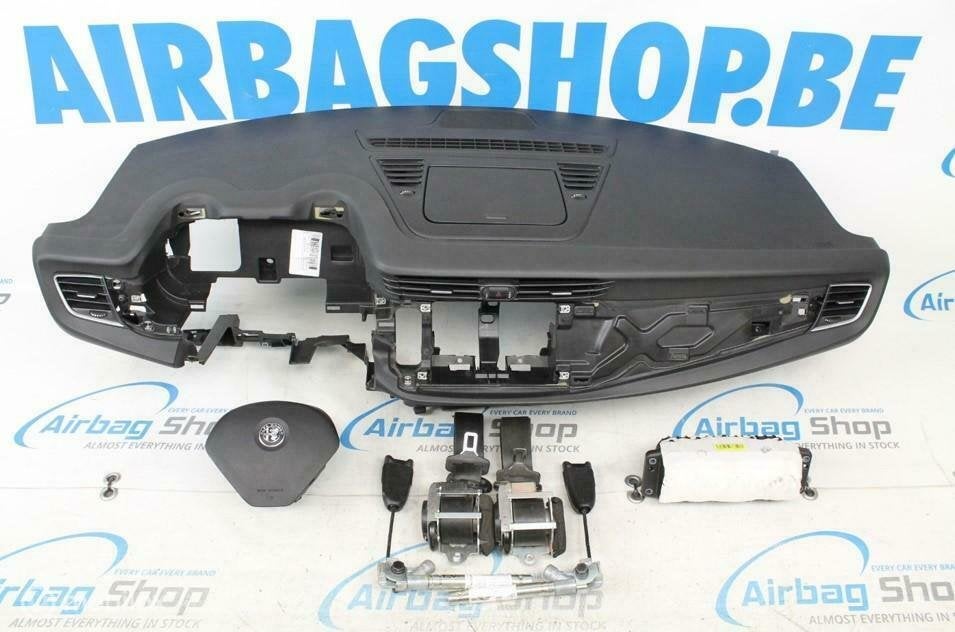 Airbag set Dashboard zwarte Alfa Romeo Giulietta facelist, Gebruikt, Ophalen of Verzenden